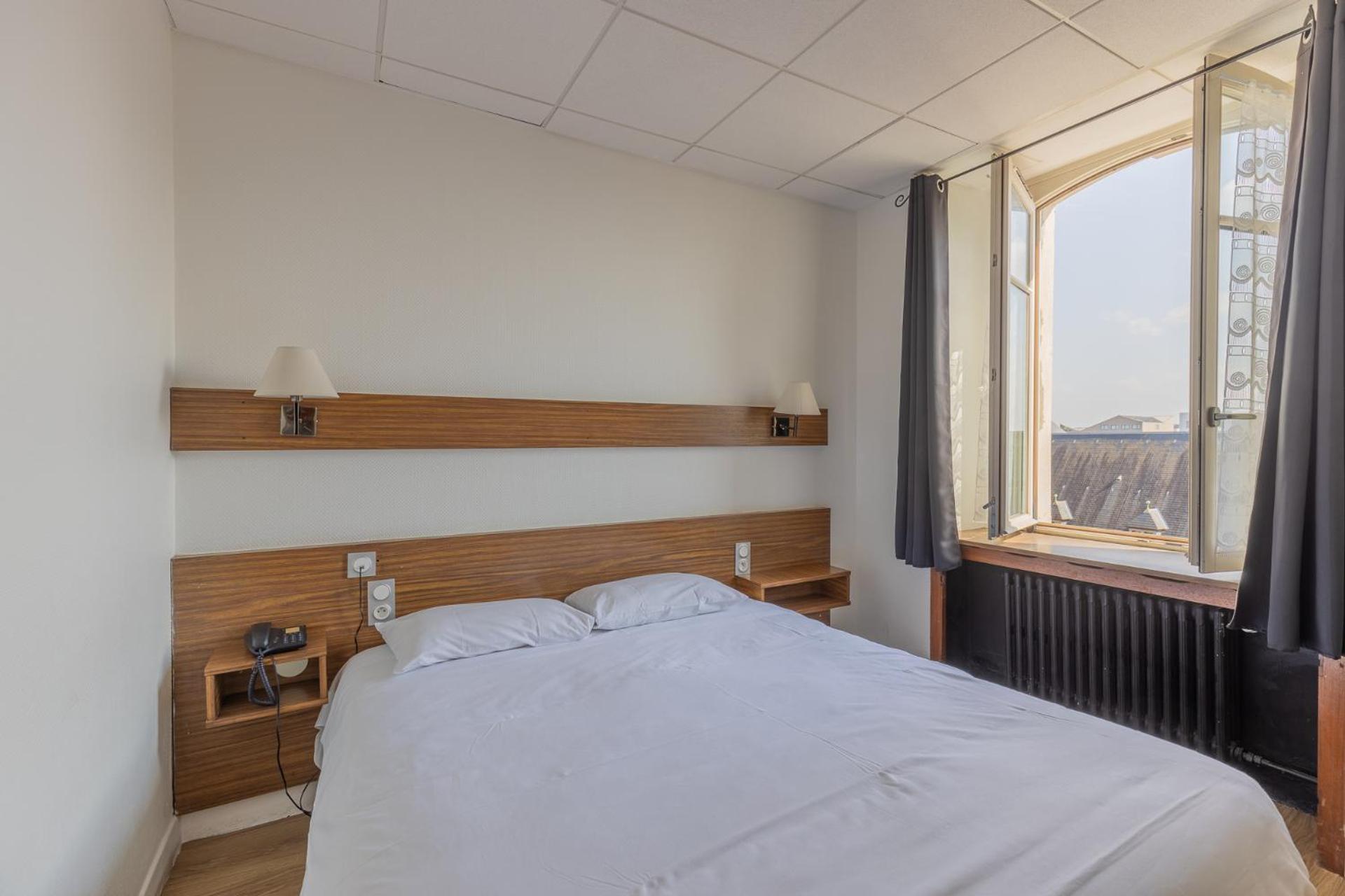 Hotel Bristol Metz Centre Gare Buitenkant foto